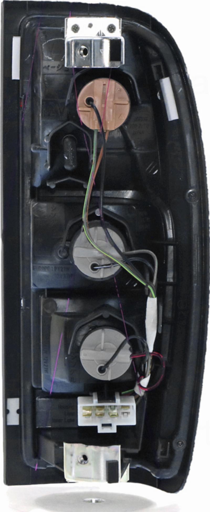 Auto Parts Group NNE-21045LHG - Feu arrière droxauto.com