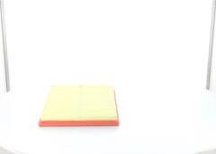 BÖLK BOL-B031381 - Filtre à air droxauto.com