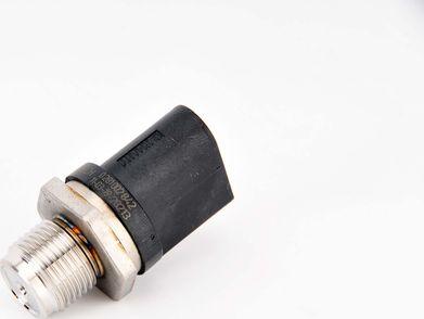 BOSCH 0 281 002 842 - Capteur, pression de carburant droxauto.com