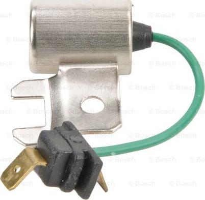 BOSCH 1 237 330 295 - Condensateur, système d'allumage droxauto.com