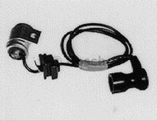 BOSCH 1 237 330 240 - Condensateur, système d'allumage droxauto.com