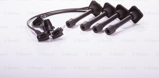 BOSCH F 000 99C 107 - Kit de câbles d'allumage droxauto.com