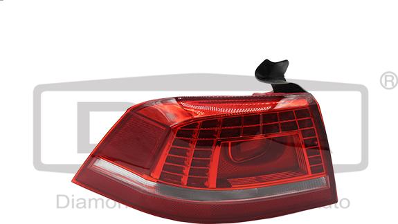 DPA 99451286002 - Feu arrière droxauto.com