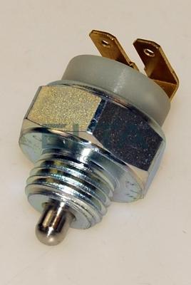 Elta Automotive EV3071 - Contacteur, feu de recul droxauto.com