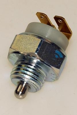 Elta Automotive XBL7630 - Contacteur, feu de recul droxauto.com