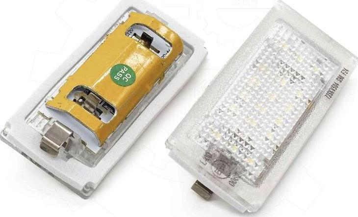 Esen SKV 72SKV504 - Feu éclaireur de plaque droxauto.com