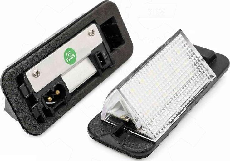 Esen SKV 72SKV532 - Feu éclaireur de plaque droxauto.com