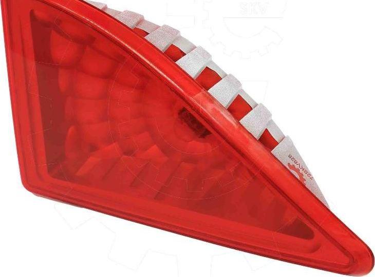 Esen SKV 72SKV828 - Feu stop additionnel droxauto.com