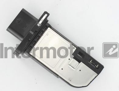 INTERMOTOR 19796 - Débitmètre de masse d'air droxauto.com