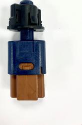 LUCAS SMB5013 - Interrupteur des feux de freins droxauto.com