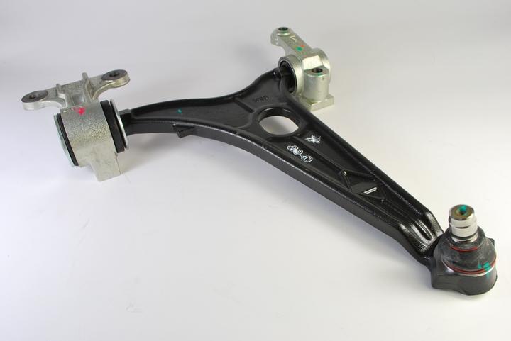 Magneti Marelli 301181307300 - Bras de liaison, suspension de roue droxauto.com