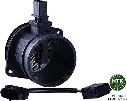 NTK 93735 - Débitmètre de masse d'air droxauto.com