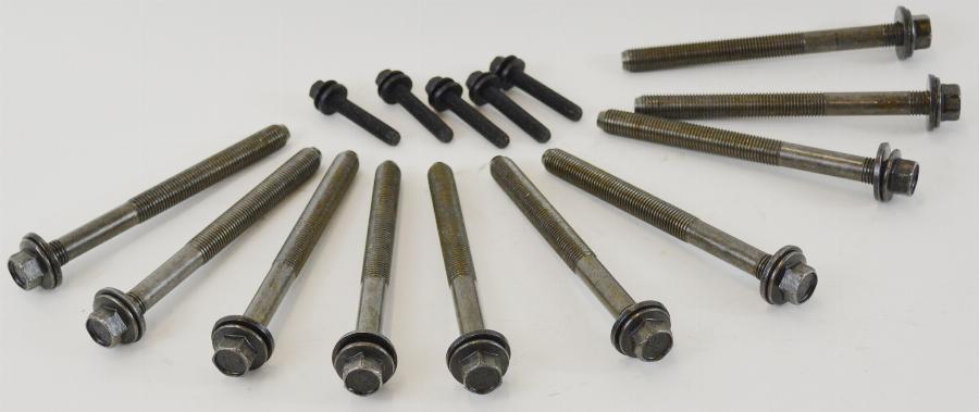 Pika 151-1974 - Jeu de boulons de culasse de cylindre droxauto.com