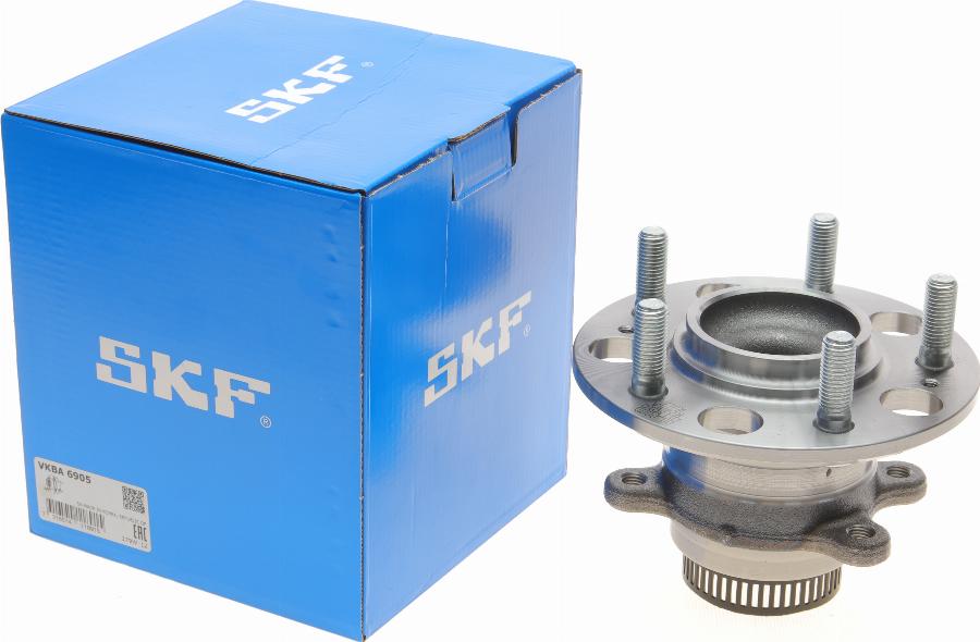 SKF VKBA 6905 - Kit de roulements de roue droxauto.com