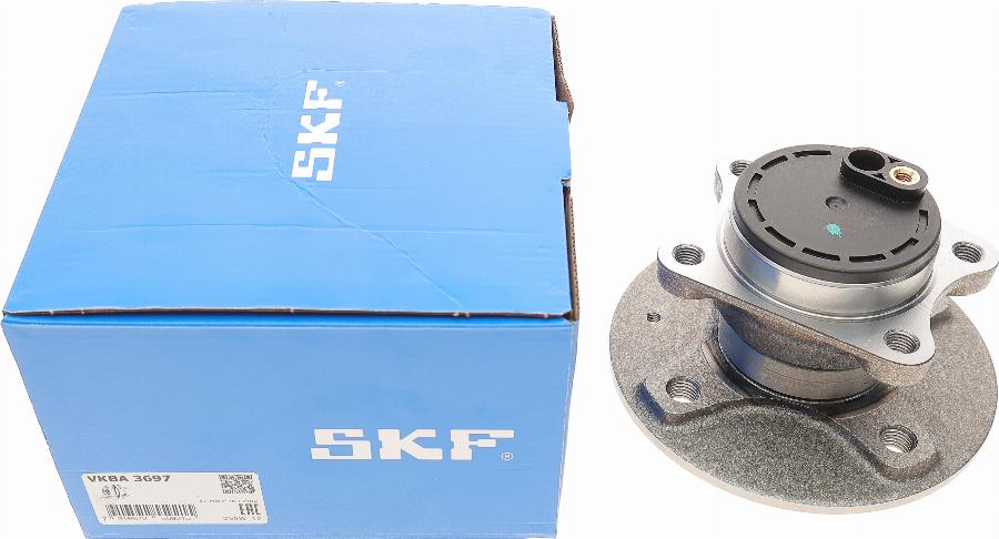 SKF VKBA 3697 - Moyeu de roue droxauto.com