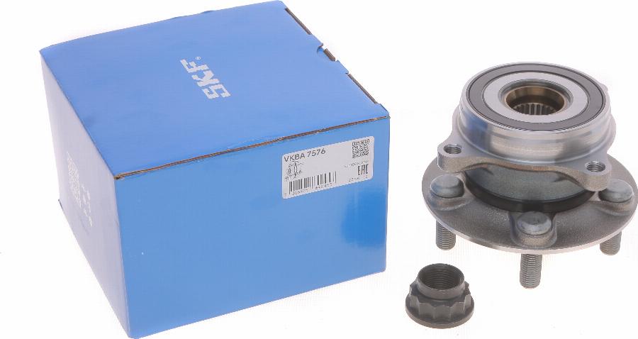 SKF VKBA 7576 - Kit de roulements de roue droxauto.com