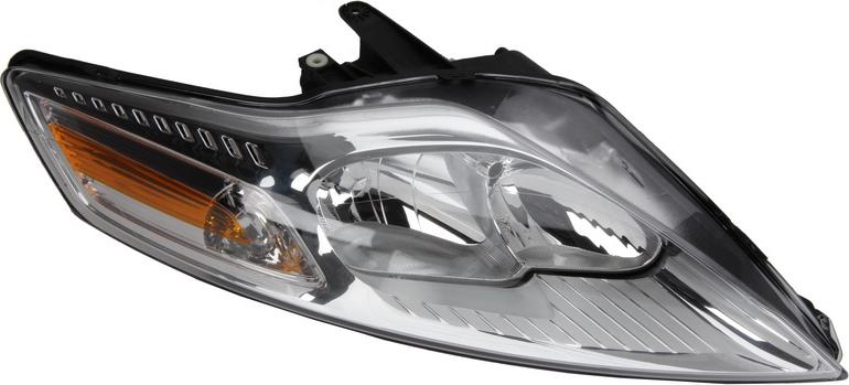 TYC 20-11549-05-2 - Projecteur principal droxauto.com