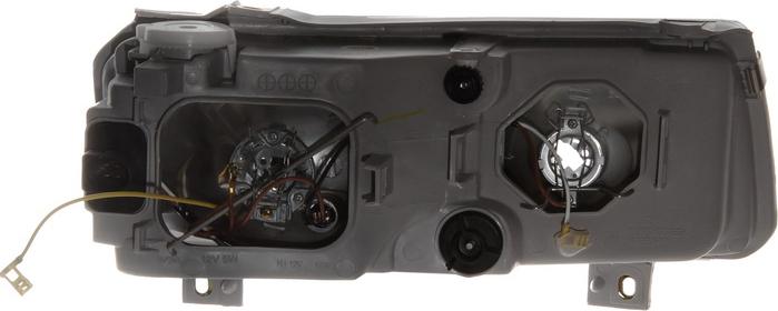 TYC 20-3250-08-2 - Projecteur principal droxauto.com