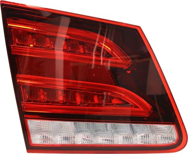 ULO 106152210 - Feu arrière droxauto.com