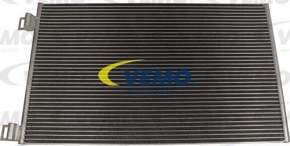Vemo V46-62-0021 - Condensateur, climatisation droxauto.com