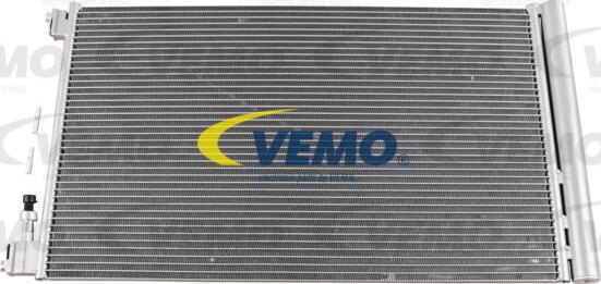 Vemo V40-62-0031 - Condensateur, climatisation droxauto.com