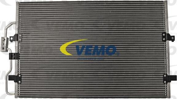 Vemo V42-62-0008 - Condensateur, climatisation droxauto.com