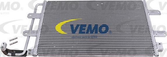 Vemo V15-62-1061 - Condensateur, climatisation droxauto.com