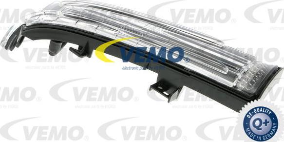 Vemo V30-84-0017 - Feu clignotant supplémentaire droxauto.com