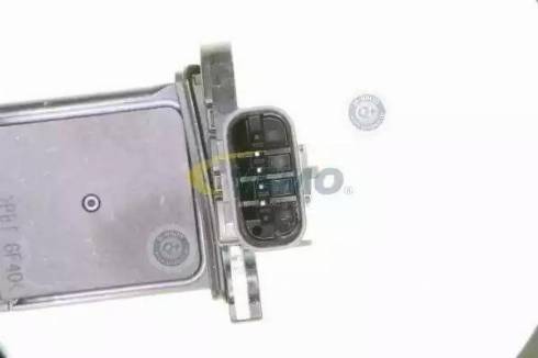 Vemo V25-72-1021 - Débitmètre de masse d'air droxauto.com