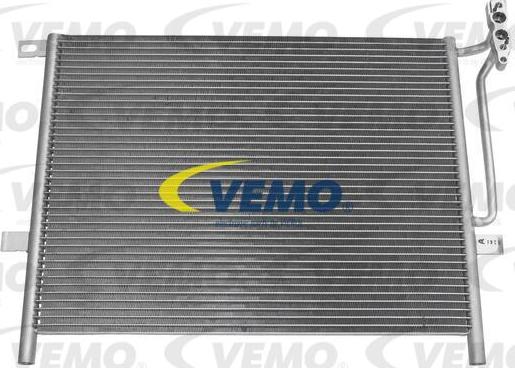 Vemo V20-62-1016 - Condensateur, climatisation droxauto.com