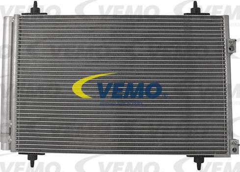 Vemo V22-62-0009 - Condensateur, climatisation droxauto.com