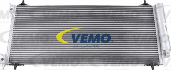 Vemo V22-62-0016 - Condensateur, climatisation droxauto.com