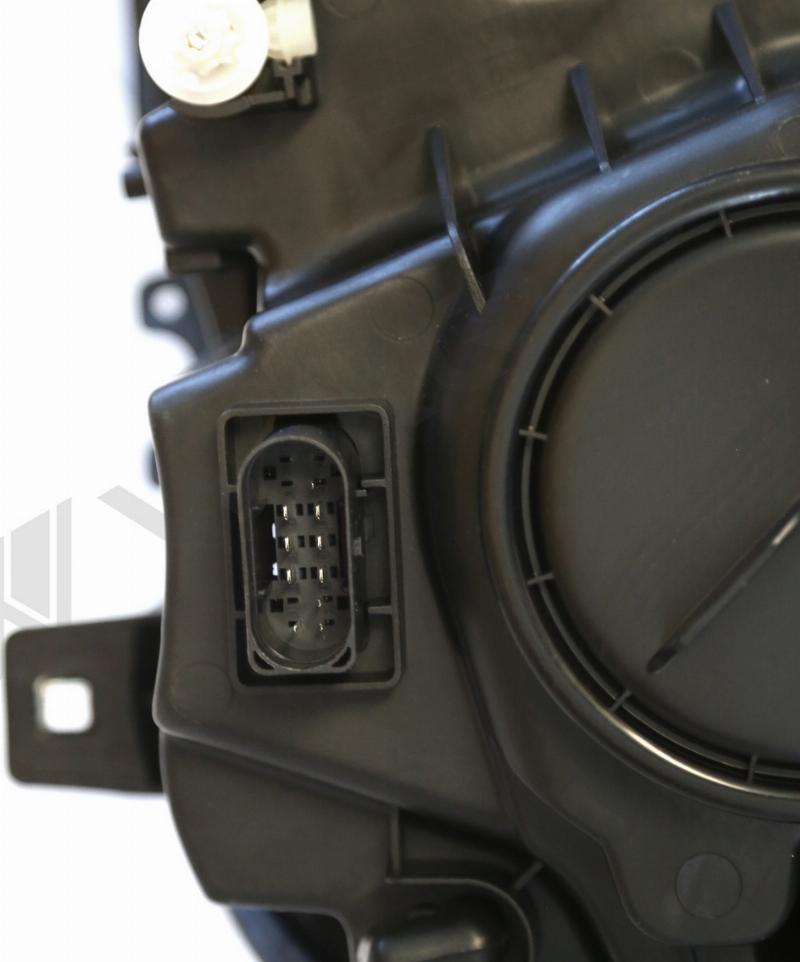 WXQP 151141 - Projecteur principal droxauto.com