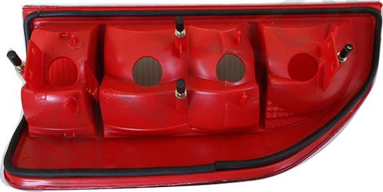 WXQP 151345 - Feu arrière droxauto.com