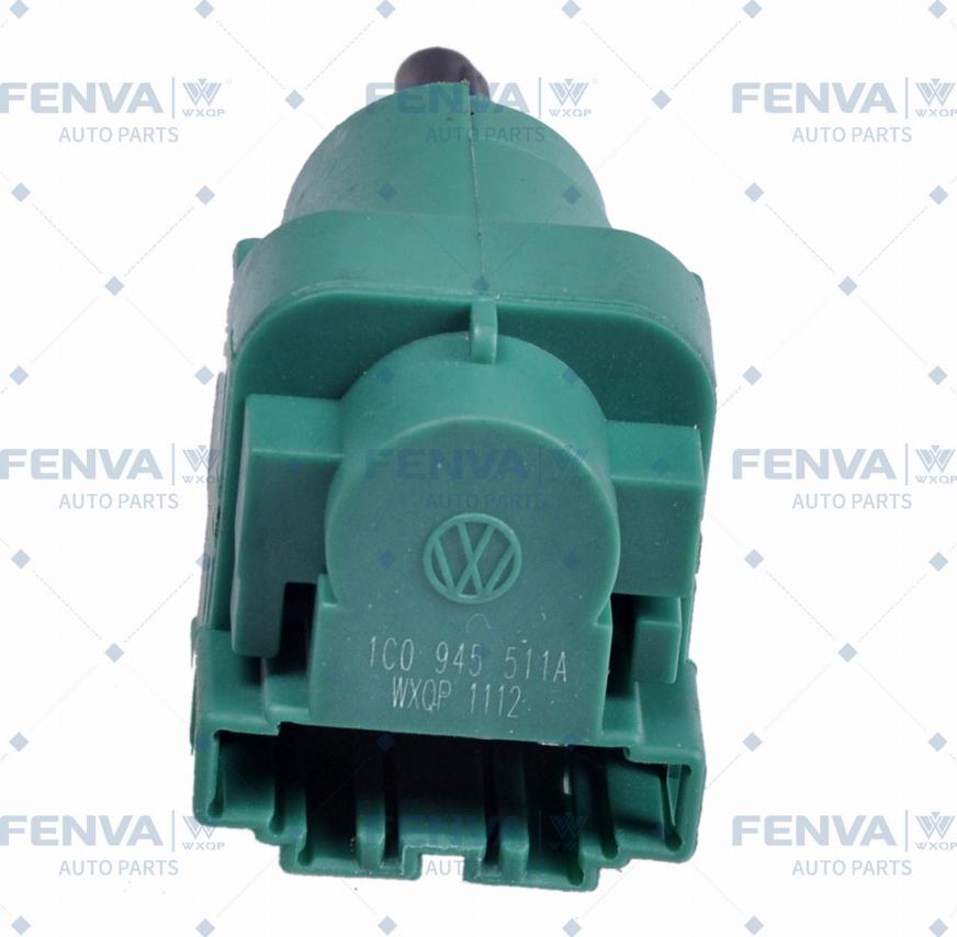 WXQP 350753 - Interrupteur des feux de freins droxauto.com