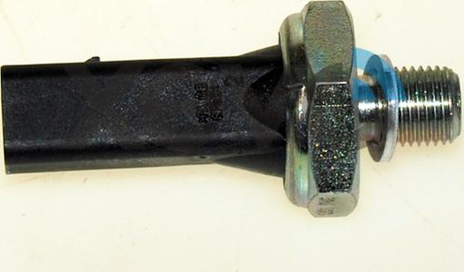 XEVO XOS8215 - Capteur, pression d'huile droxauto.com